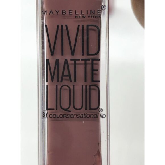Maybelline Color Sensational Vivid Matte Liquid Lipstick #02 Grey Envy - Picture 3 of 4